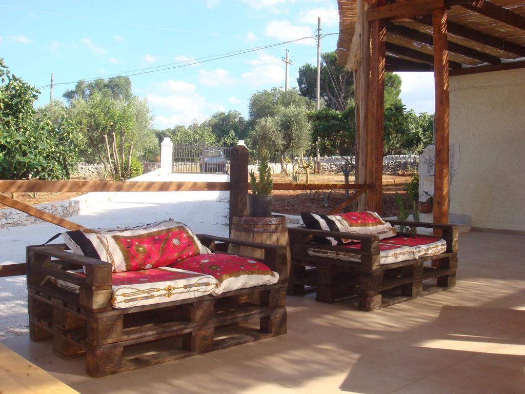 Paradiso Villa 오스투니 외부 사진