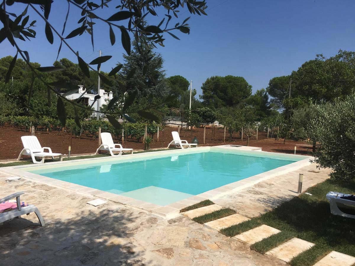 Paradiso Villa 오스투니 외부 사진