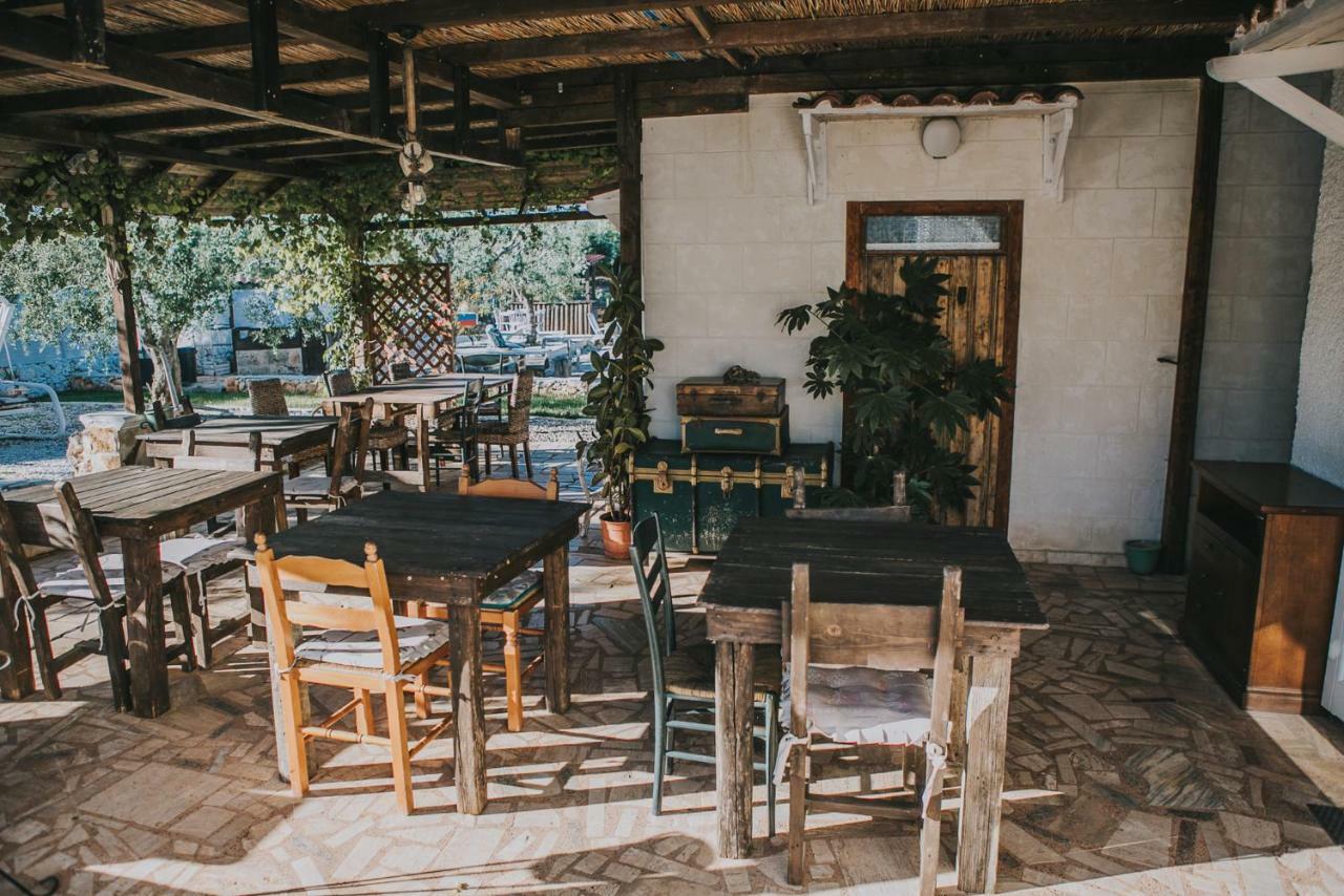 Paradiso Villa 오스투니 외부 사진
