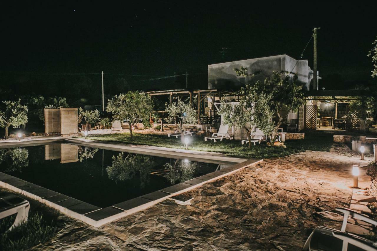 Paradiso Villa 오스투니 외부 사진