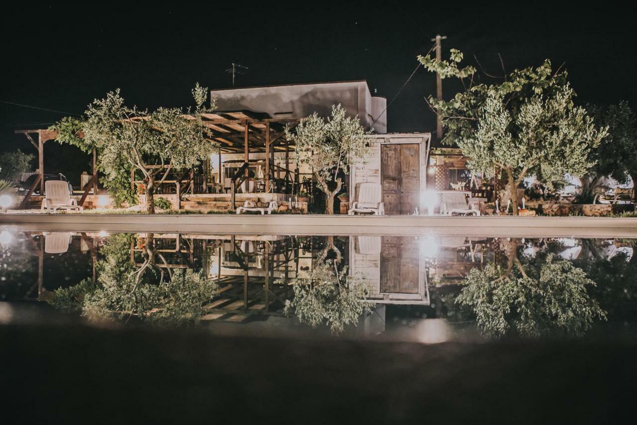 Paradiso Villa 오스투니 외부 사진